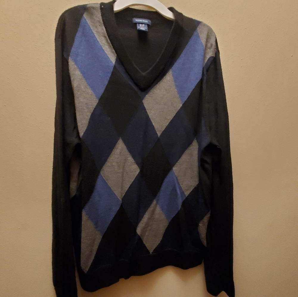 men's black blue and gray wool sweater from the Gap size large merino wool